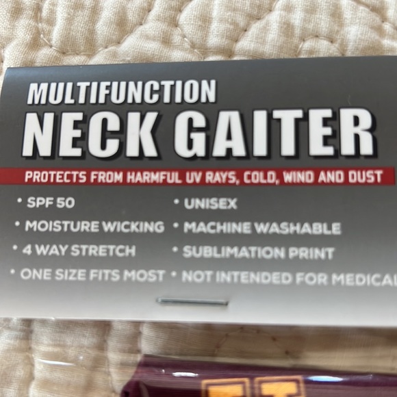MINNESOTA MULTIFUNCTION NECK GAITER…NEW WITH TAG - Picture 4 of 5
